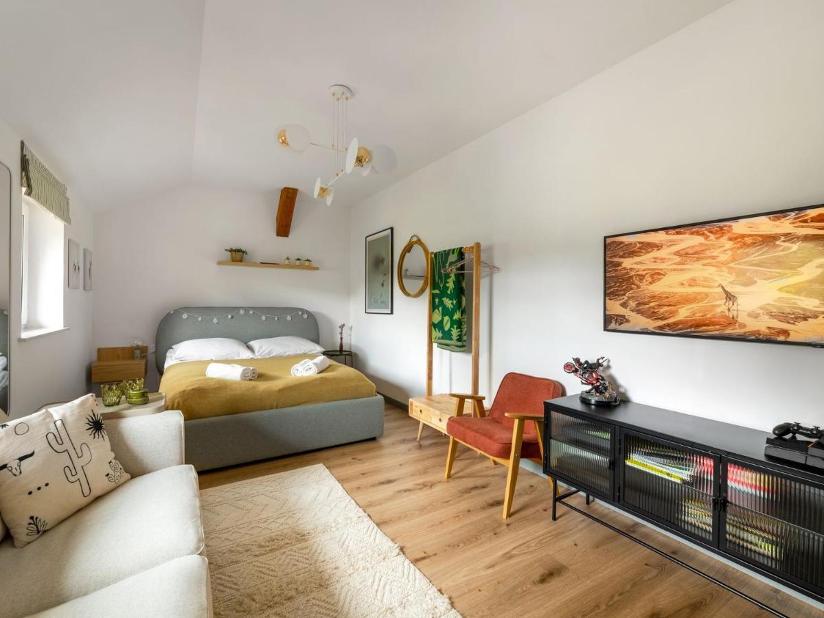 Apartament Przy Stawie Zdrojowym Bad Kudowa Exterior foto