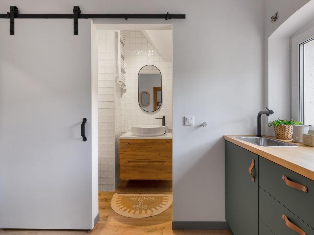Apartament Przy Stawie Zdrojowym Bad Kudowa Exterior foto